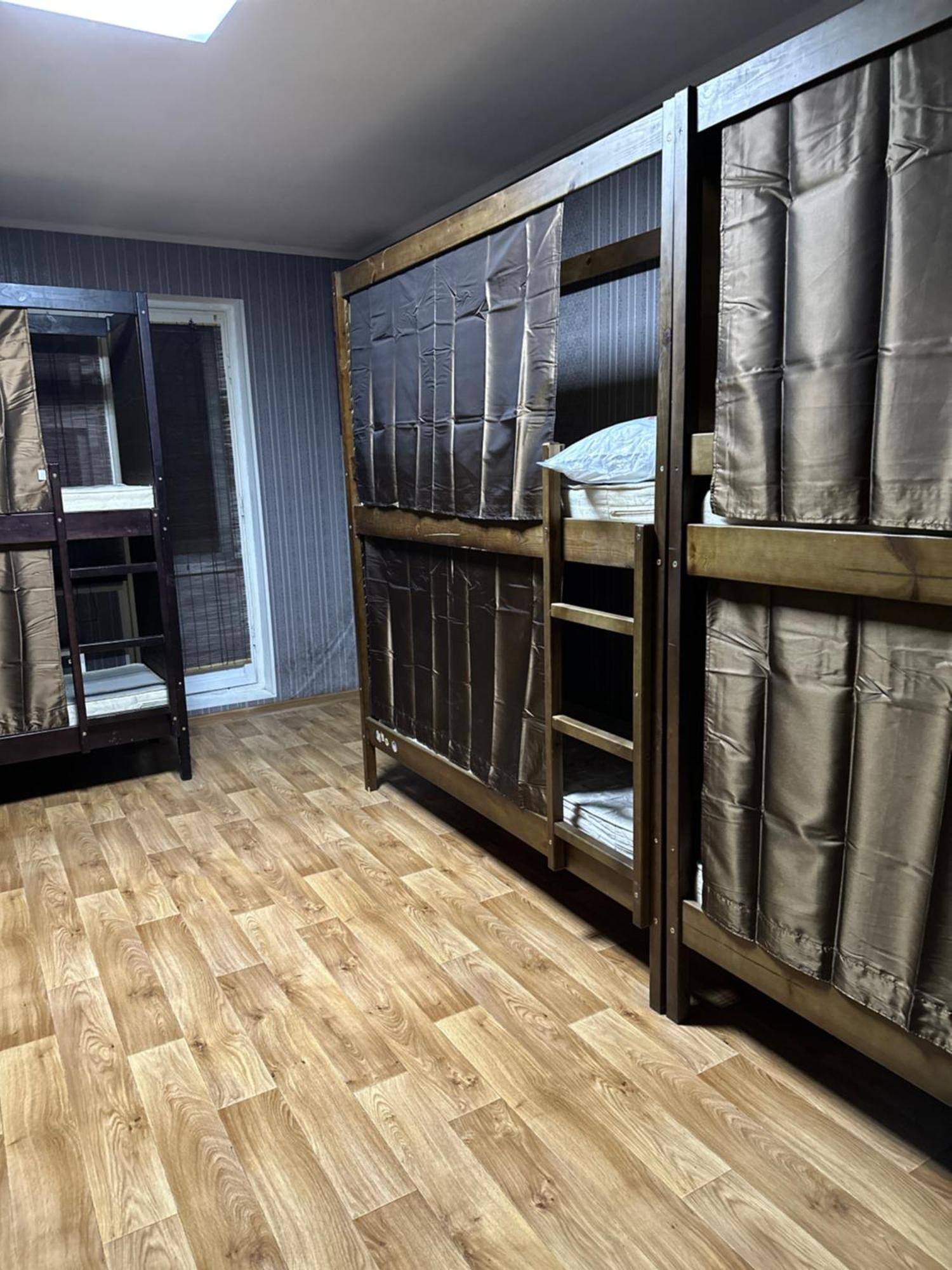 Ararat-Poznyaki Hostel キエフ エクステリア 写真