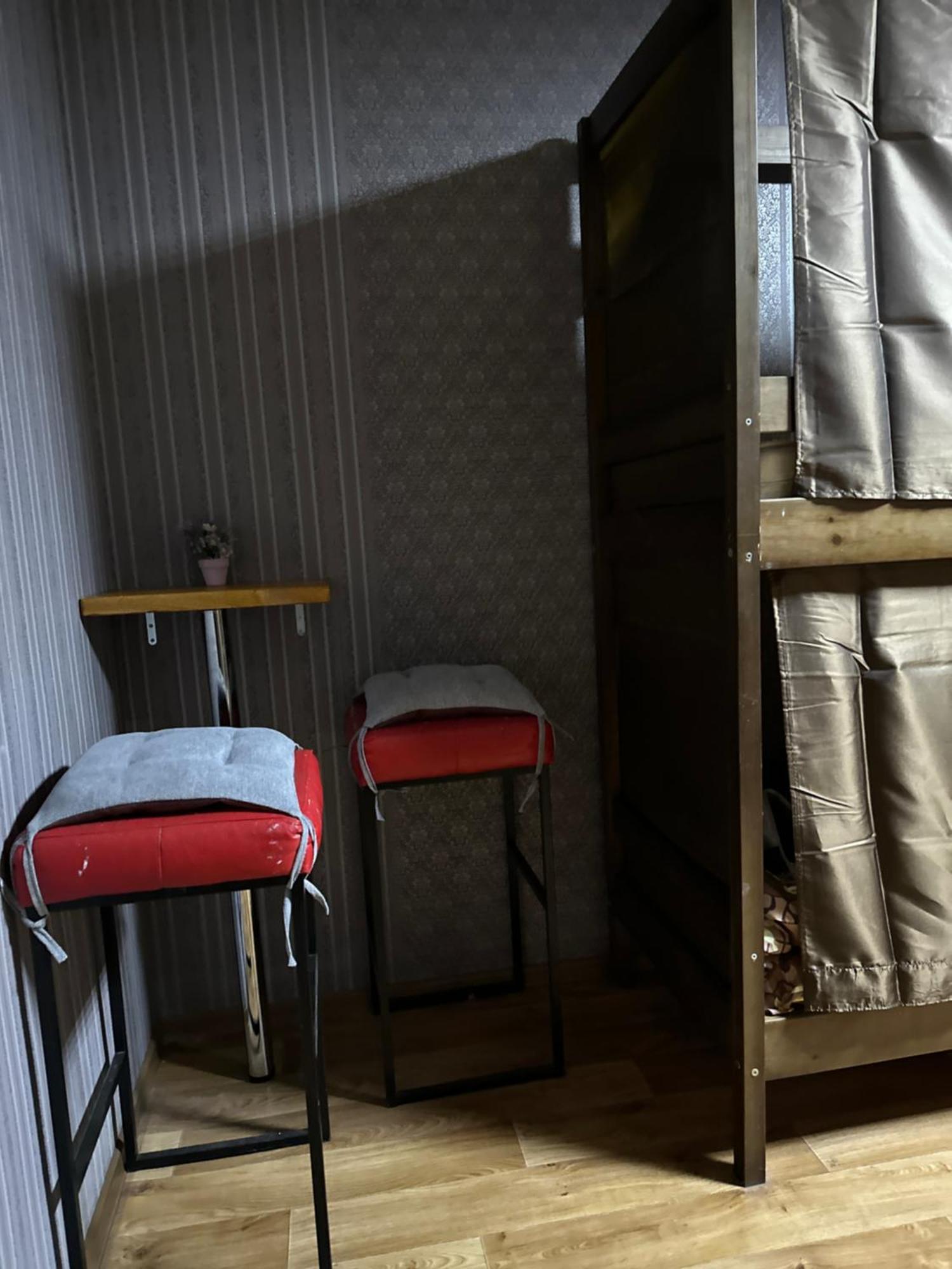 Ararat-Poznyaki Hostel キエフ エクステリア 写真