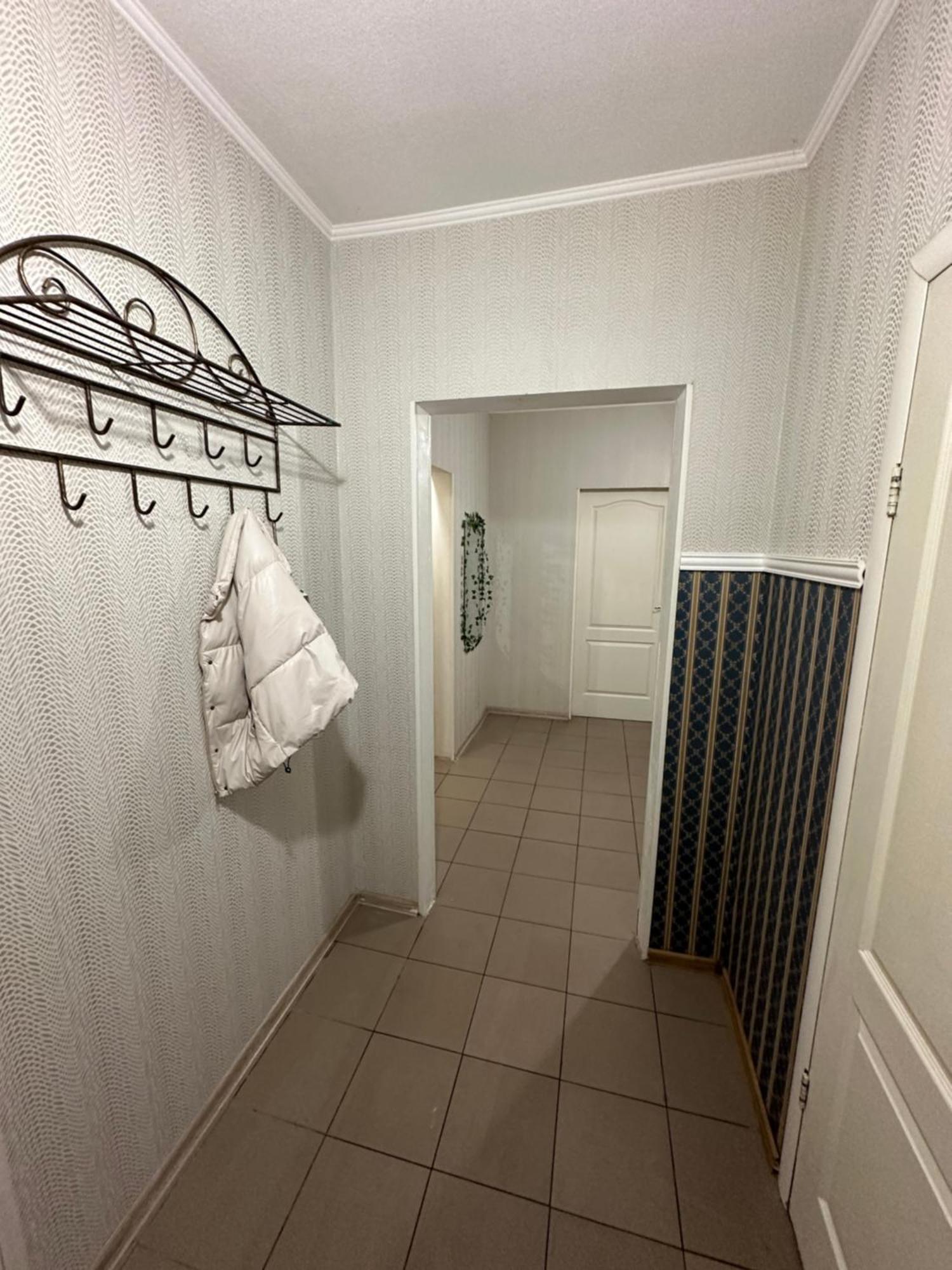 Ararat-Poznyaki Hostel キエフ エクステリア 写真